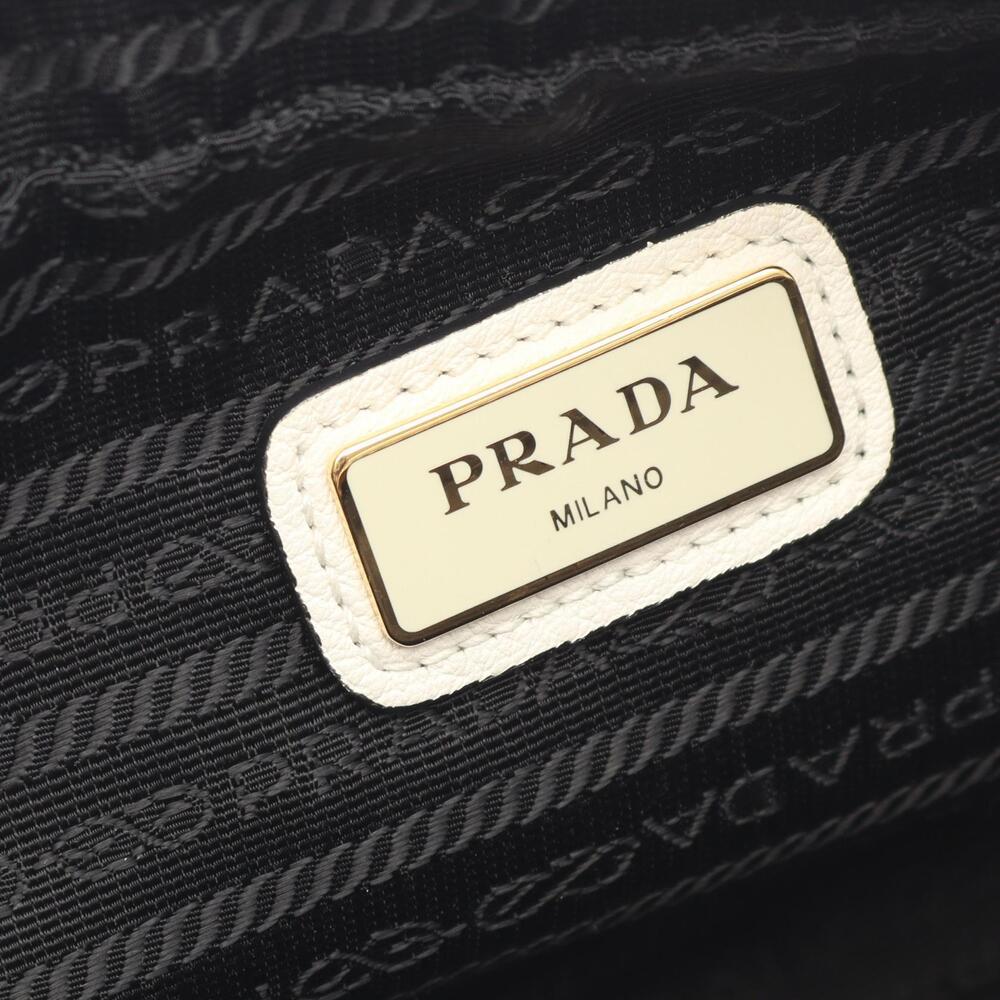 Prada Vitello Daino Shoulder Bag Leather White - Picture 4 of 8